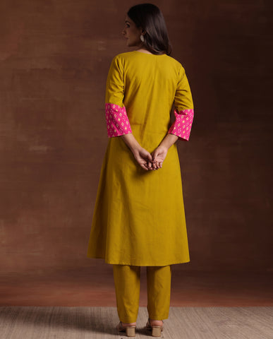 Women's Mustard Yellow Kurta Pant Set with Mirror Work
