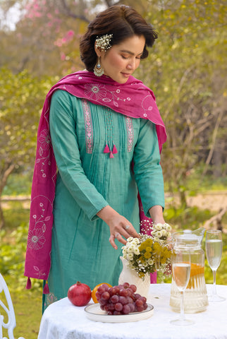Sea Green Pintuck Kurta Set with Pink Floral Dupatta